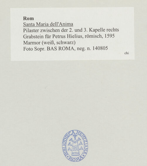Rückseite von Sopr. BAS ROMA [https://www.deutsche-digitale-bibliothek.de/content/lizenzen/rv-ez/] Grabstein für Petrus Hielius - , bh529189_recto. Foto.