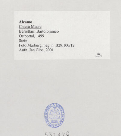 Rückseite von Foto Marburg [https://www.deutsche-digitale-bibliothek.de/content/lizenzen/rv-ez/] Ostportal - Gesamtansicht, bh531470_recto. Foto: Gloc, Jan.