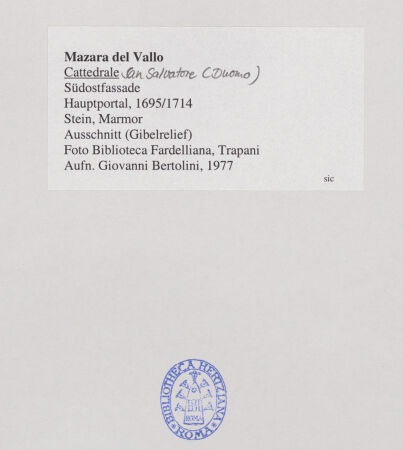 Rückseite von Biblioteca Fardelliana, Trapani [https://www.deutsche-digitale-bibliothek.de/content/lizenzen/rv-ez/] HauptportalRoger I., Graf von Sizilien, reitet einen Muselmanen nieder - Gesamtansicht, bh531748_recto. Foto: Bertolini, Giovanni.