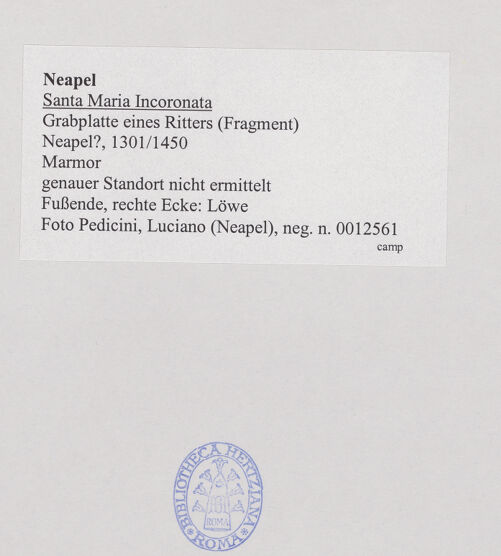 Rückseite von Pedicini, Luciano [https://www.deutsche-digitale-bibliothek.de/content/lizenzen/rv-ez/] Grabplatte eines Ritters (gest. 1383) - Fußende, rechte Ecke: Löwe, bh532009_recto. Foto: Pedicini, Luciano.