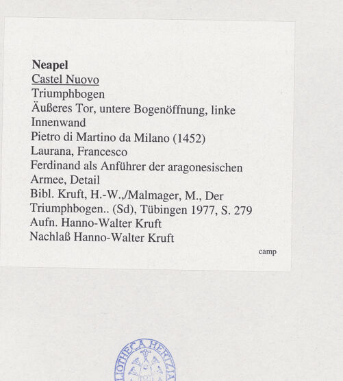 Rückseite von unbekannt [https://www.deutsche-digitale-bibliothek.de/content/lizenzen/rv-fz/] Triumphbogen Alfonsos VFerdinand als Anführer der aragonesischen Armee - Mittlere Figurengruppe, Detail, bh532271_recto. Foto.