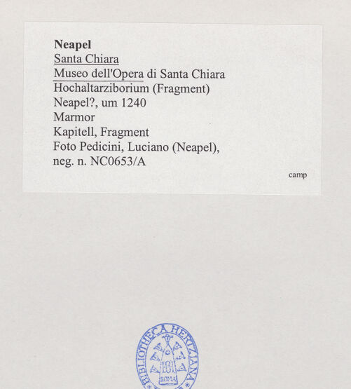 Rückseite von Pedicini, Luciano [https://www.deutsche-digitale-bibliothek.de/content/lizenzen/rv-ez/] Kapitelle des HochaltarziboriumsKapitell 2 - Detail, bh532608_recto. Foto: Pedicini, Luciano.