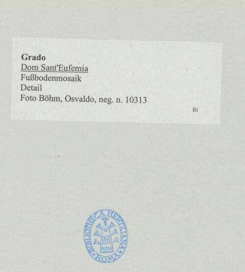 Rückseite von Böhm [https://www.deutsche-digitale-bibliothek.de/content/lizenzen/rv-ez/] Fußboden des Mittelschiffes - Linke Seite, Detail, bh533513_recto. Foto: Böhm, Osvaldo.