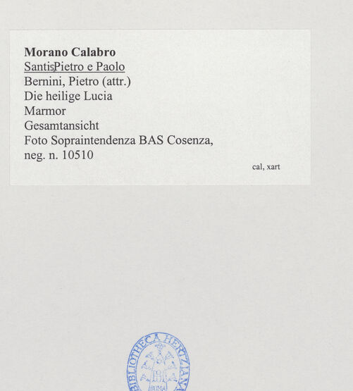 Rückseite von Sopraintendenza BAS Cosenza [https://www.deutsche-digitale-bibliothek.de/content/lizenzen/rv-ez/] Die heilige Lucia - Gesamtansicht, bh537834_recto. Foto.