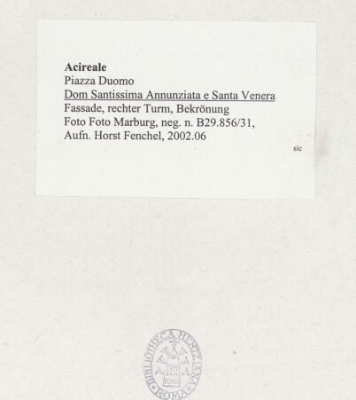 Rückseite von Foto Marburg [https://www.deutsche-digitale-bibliothek.de/content/lizenzen/rv-ez/] DuomoWestfassade - Rechter Turm, Bekrönung, bh537848_recto. Foto: Fenchel, Horst.