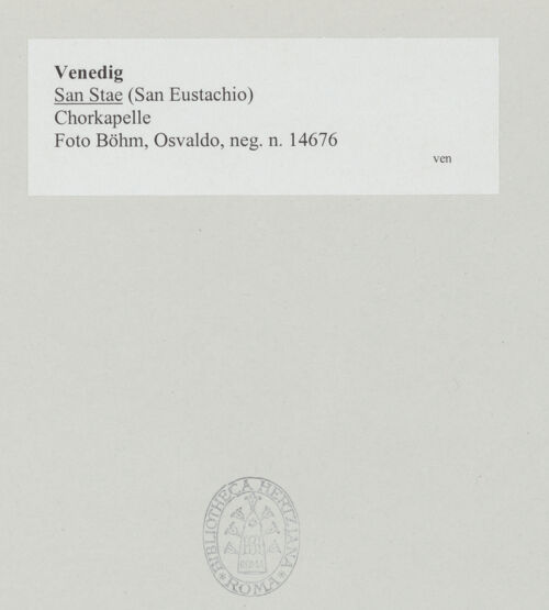 Rückseite von Böhm, Osvaldo [https://www.deutsche-digitale-bibliothek.de/content/lizenzen/rv-ez/] San Stae - Chorkapelle, bh538620_recto. Foto.