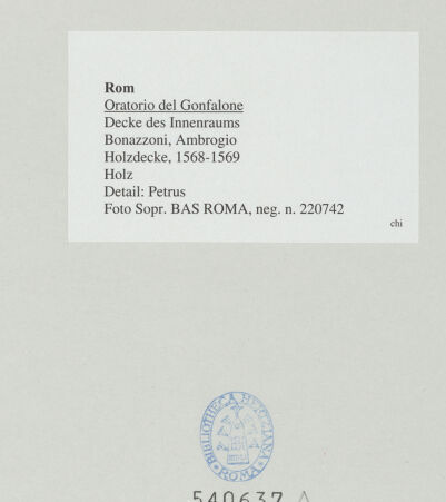 Rückseite von Sopr. BAS ROMA [https://www.deutsche-digitale-bibliothek.de/content/lizenzen/rv-ez/] Holzdecke - Detail: Petrus, bh540637_recto. Foto.