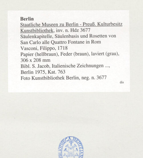 Rückseite von Kunstbibliothek Berlin [http://creativecommons.org/publicdomain/mark/1.0/] Säulenkapitelle, Säulenbasis und Rosetten von San Carlo alle Quattro Fontane in Rom - , bh542224_recto. Foto.