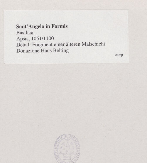 Rückseite von Bibliotheca Hertziana [https://www.deutsche-digitale-bibliothek.de/content/lizenzen/rv-fz/] Majestas Domini mit Evangelistensymbolen, Erzengeln, Stifter und HeiligemUnteres Register: Fragmente einer dekorativen Sockelmalerei - Ausschnitt der rechten Seite: Fragment mit Rankenfries, stilisiertem Eierstab und Zahnschnitt, bh543196_recto. Foto: Sansaini, Renato.