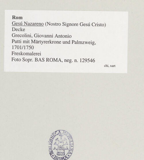 Rückseite von Sopr. BAS ROMA [https://www.deutsche-digitale-bibliothek.de/content/lizenzen/rv-ez/] Putti mit Märtyrerkrone und Palmzweig - , bh543260_recto. Foto.