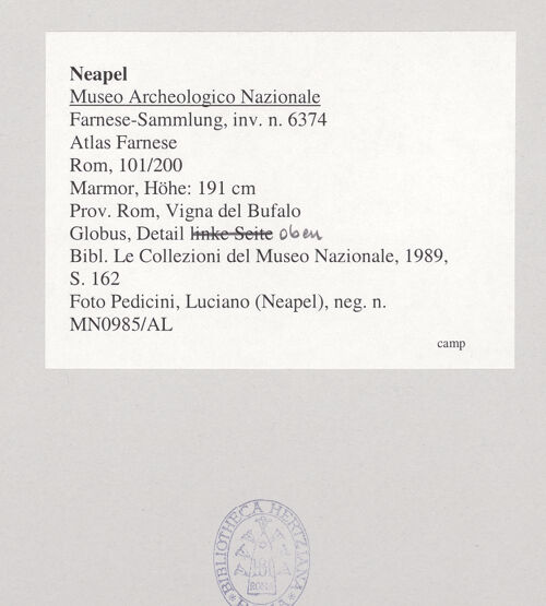 Rückseite von Pedicini, Luciano [https://www.deutsche-digitale-bibliothek.de/content/lizenzen/rv-ez/] Atlas Farnese (Atlante Farnese) - Globus, Detail oben, bh544545_recto. Foto: Pedicini, Luciano.