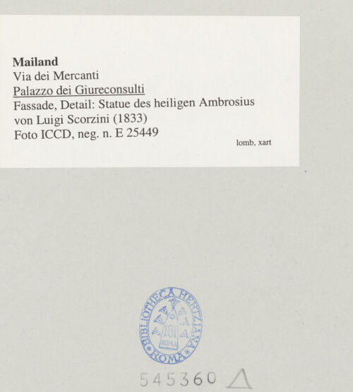 Rückseite von ICCD [https://www.deutsche-digitale-bibliothek.de/content/lizenzen/rv-ez/] Statue des heiligen Ambrosius - Gesamtansicht mit architektonischer Rahmung, bh545360_recto. Foto.