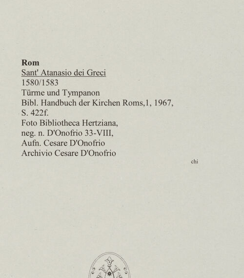 Rückseite von Bibliotheca Hertziana [https://www.deutsche-digitale-bibliothek.de/content/lizenzen/rv-fz/] Sant'Atanasio dei Greci - Glockentürme und Tympanon (im Hintergrund San Carlo al Corso), vom Pincio aus nord-nordöstlicher Richtung, bh548288_recto. Foto: D'Onofrio, Cesare.