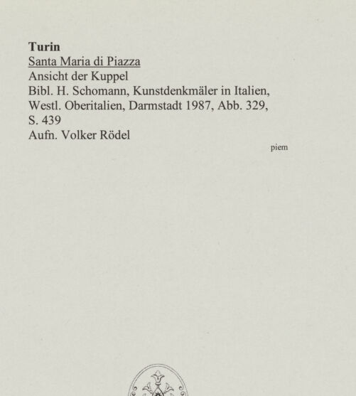 Rückseite von Rödel [https://www.deutsche-digitale-bibliothek.de/content/lizenzen/rv-ez/] Santa Maria di Piazza - Ansicht der Kuppel, bh552166_recto. Foto: Rödel, Volker.