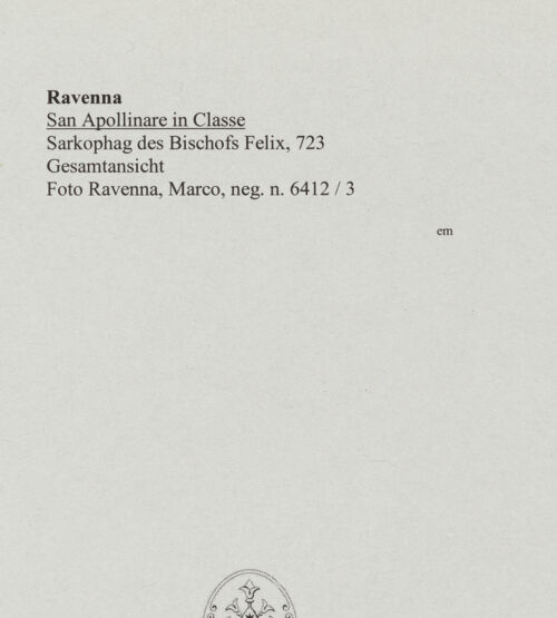 Rückseite von Ravenna, Marco [https://www.deutsche-digitale-bibliothek.de/content/lizenzen/rv-ez/] Sarkophag des Bischofs Felix (gest. 723) - Frontalansicht, bh553761_recto. Foto: Ravenna, Marco.