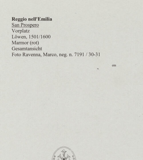 Rückseite von Ravenna, Marco [https://www.deutsche-digitale-bibliothek.de/content/lizenzen/rv-ez/] Sechs säulentragende Löwen - Gesamtansicht, bh553786_recto. Foto.