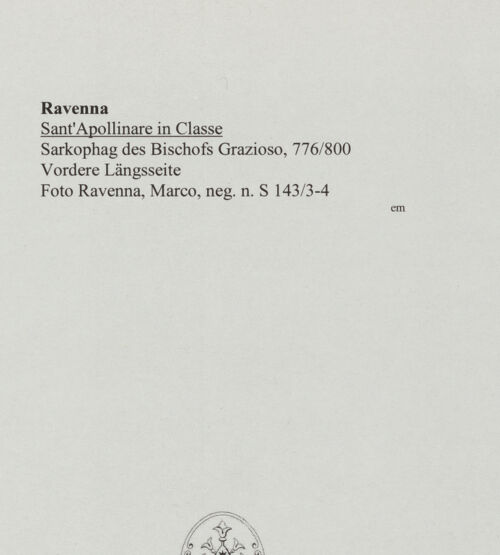 Rückseite von Ravenna, Marco [https://www.deutsche-digitale-bibliothek.de/content/lizenzen/rv-ez/] Sarkophag des Bischofs Grazioso (gest. 788) - Seitenansicht von links, bh555788_recto. Foto: Ravenna, Marco.