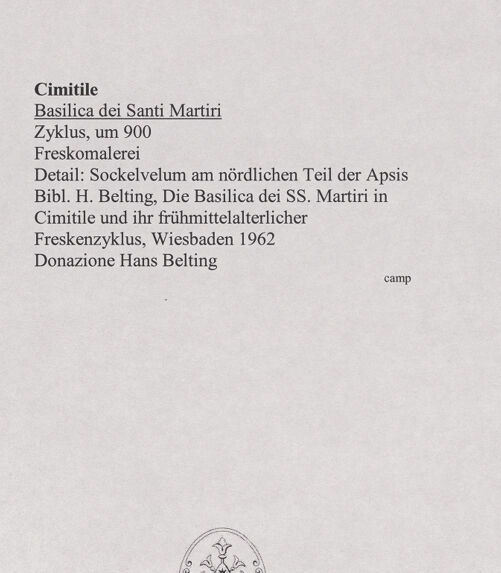 Rückseite von unbekannt [https://www.deutsche-digitale-bibliothek.de/content/lizenzen/rv-ez/] FreskenzyklusApsis und Stirnwand (Pantokrator, Madonna und Engel) - Detail: Sockelvelum am nördlichen Teil der Apsis, bh556402_recto. Foto.