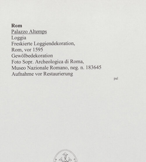 Rückseite von Sopr. Archeologica di Roma, Museo Nazionale Romano [https://rightsstatements.org/page/CNE/1.0/] Freskierte LoggiendekorationTrompe l'oeil-Dekoration mit illusionistischen Weinlauben, Putten und Tieren - , bh557933_recto. Foto.