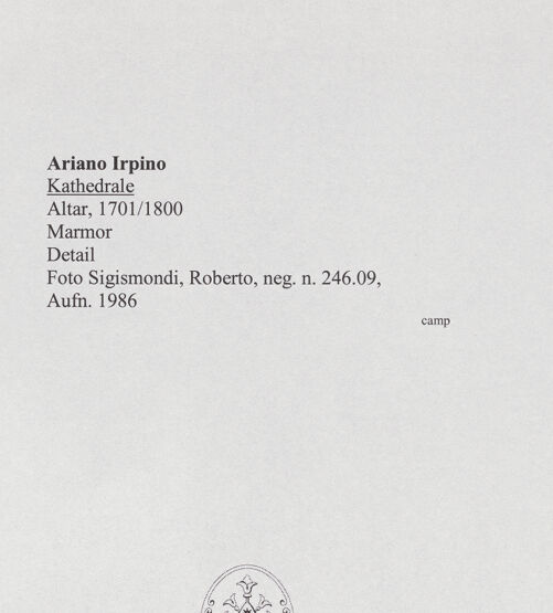 Rückseite von Sigismondi, Roberto [http://creativecommons.org/licenses/by-nc-sa/4.0/] Altar des heiligen Elzearius von Sabran - Detail: Adler, bh559608_recto. Foto: Sigismondi, Roberto.