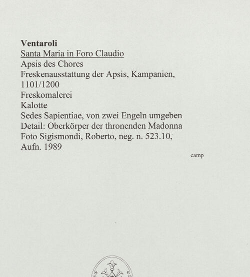 Rückseite von Sigismondi, Roberto [http://creativecommons.org/licenses/by-nc-sa/4.0/] Thronende Madonna mit Engel und den ApostelMadonna zwischen den erzengeln Gabriel und Raphael - Detail: Oberkörper der thronenden Madonna, bh559620_recto. Foto: Sigismondi, Roberto.
