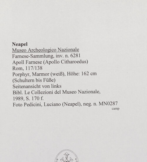 Rückseite von Pedicini, Luciano [https://www.deutsche-digitale-bibliothek.de/content/lizenzen/rv-fz/] Apoll Farnese (Apollo Citharoedus) - Seitenansicht von rechts, bh561776_recto. Foto.