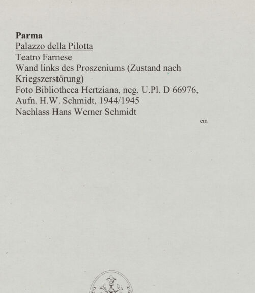 Rückseite von Bibliotheca Hertziana [https://www.deutsche-digitale-bibliothek.de/content/lizenzen/rv-fz/] Palazzo della PilottaTeatro Farnese - Wand links des Proszeniums (Zustand nach Kriegszerstörung), bh567597_recto. Foto: Schmidt, Hans Werner.
