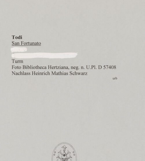 Rückseite von Bibliotheca Hertziana [https://www.deutsche-digitale-bibliothek.de/content/lizenzen/rv-ez/] San FortunatoCampanile - Ostseite, bh573181_recto. Foto.