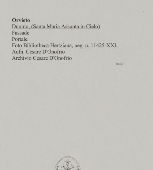 Rückseite von Bibliotheca Hertziana [http://creativecommons.org/licenses/by-nc-sa/4.0/] Duomo & Santa Maria Assunta in Cielo - 3. Turm von links, Detail: Symbol des Evangelisten Johannes, bh574662_recto. Foto: D'Onofrio, Cesare.