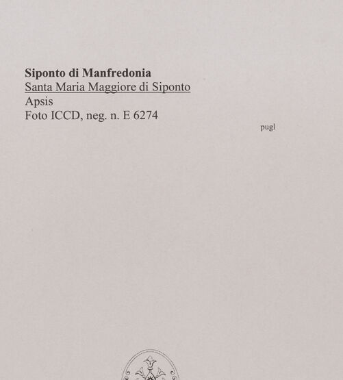 Rückseite von ICCD [https://www.deutsche-digitale-bibliothek.de/content/lizenzen/rv-ez/] Santa Maria Maggiore di SipontoAußenbauSüdfassade - Seitenansicht, bh578365_recto. Foto.