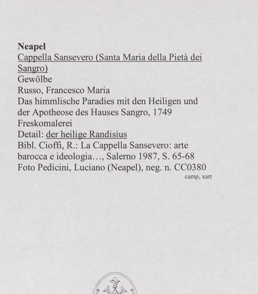 Rückseite von Pedicini, Luciano [https://www.deutsche-digitale-bibliothek.de/content/lizenzen/rv-ez/] Das himmlische Paradies mit den Heiligen und der Apotheose des Hauses Sangro - Detail: der heilige Randisius, bh582174_recto. Foto: Pedicini, Luciano.