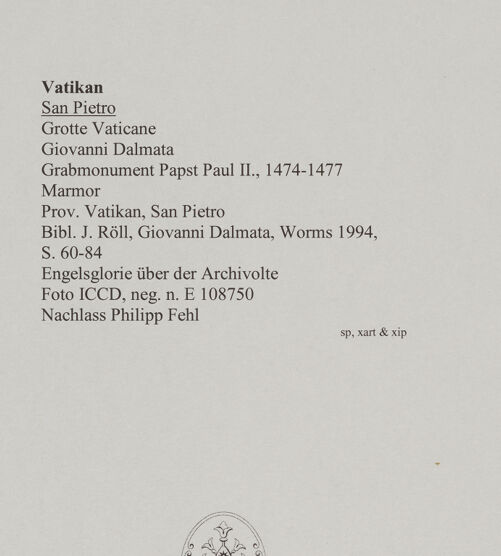 Rückseite von ICCD [https://www.deutsche-digitale-bibliothek.de/content/lizenzen/rv-ez/] Grabmonument Papst Paul II.Engelsglorie über der Archivolte - Gesamtansicht der Engelsglorie (Rekonstruktion), bh583127_recto. Foto.