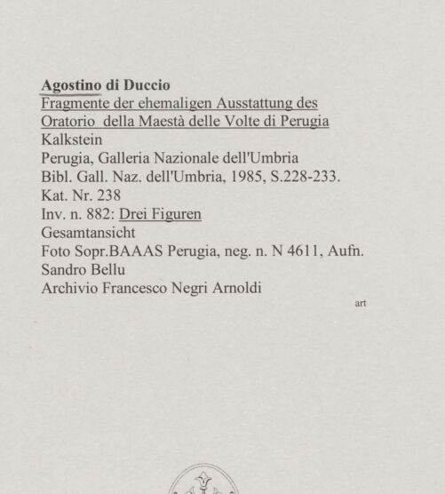 Rückseite von Soprintendenza per i Beni Ambientali Architettonici Artistici e Storici Perugia [https://www.deutsche-digitale-bibliothek.de/content/lizenzen/rv-ez/] Ehemalige Ausstattung des Oratorio della Maestà delle Volte di PerugiaDrei Figuren - Gesamtansicht, bh589058_recto. Foto: Bellu, Sandro.