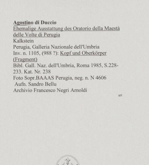 Rückseite von Soprintendenza per i Beni Ambientali Architettonici Artistici e Storici Perugia [https://www.deutsche-digitale-bibliothek.de/content/lizenzen/rv-ez/] Ehemalige Ausstattung des Oratorio della Maestà delle Volte di PerugiaKopf und Fragment Oberkörper - , bh589075_recto. Foto: Bellu, Sandro.