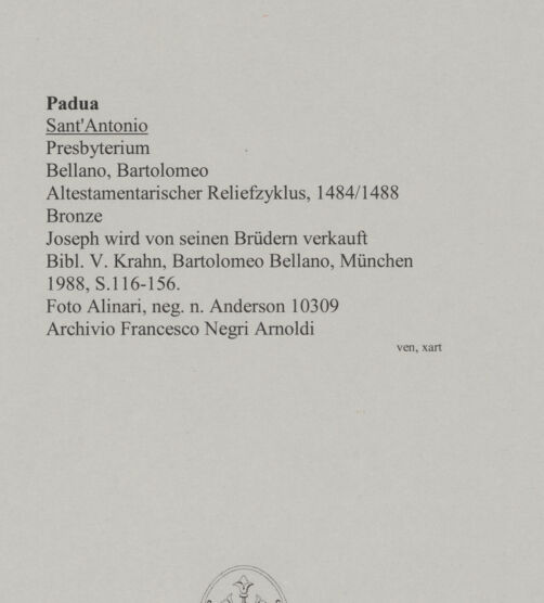 Rückseite von Alinari [https://www.deutsche-digitale-bibliothek.de/content/lizenzen/rv-ez/] Altestamentarischer ReliefzyklusJoseph wird von seinen Brüdern verkauft - , bh590422_recto. Foto.