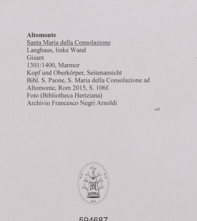 Rückseite von unbekannt [https://www.deutsche-digitale-bibliothek.de/content/lizenzen/rv-fz/] Gisant - Kopf und Oberkörper, seitlich, bh594687_recto. Foto.