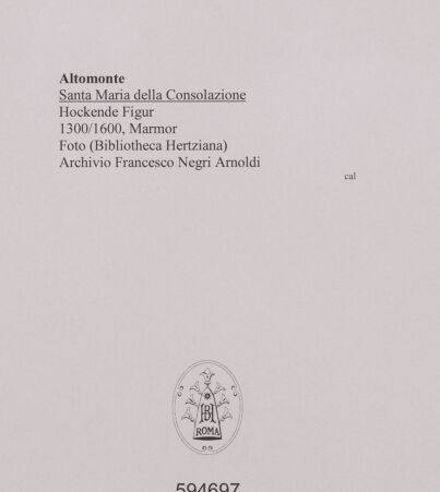 Rückseite von unbekannt [https://www.deutsche-digitale-bibliothek.de/content/lizenzen/rv-fz/] Hockende Figur - , bh594697_recto. Foto.