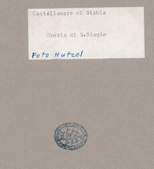 Rückseite von Hutzel, Max [https://www.deutsche-digitale-bibliothek.de/content/lizenzen/rv-ez/] FreskenzyklusMadonna mit Heiligen - Gesamtansicht, bh595964_recto. Foto: Hutzel, Max.