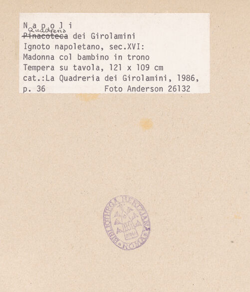 Rückseite von Alinari [https://www.deutsche-digitale-bibliothek.de/content/lizenzen/rv-ez/] Thronende Madonna - Gesamtansicht, bh601541_recto. Foto.