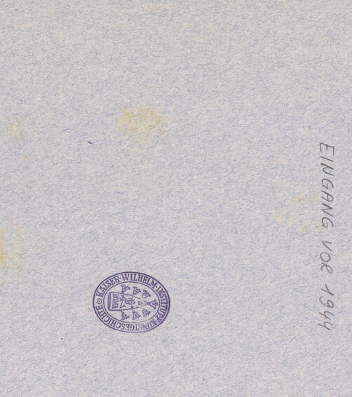 Rückseite von Bibliotheca Hertziana [https://www.deutsche-digitale-bibliothek.de/content/lizenzen/rv-fz/] Portal zur Kapelle des Heiligen Josef - Tympanon und Türsturz, bh604212_recto. Foto: Schwarz, Heinrich Mathias.