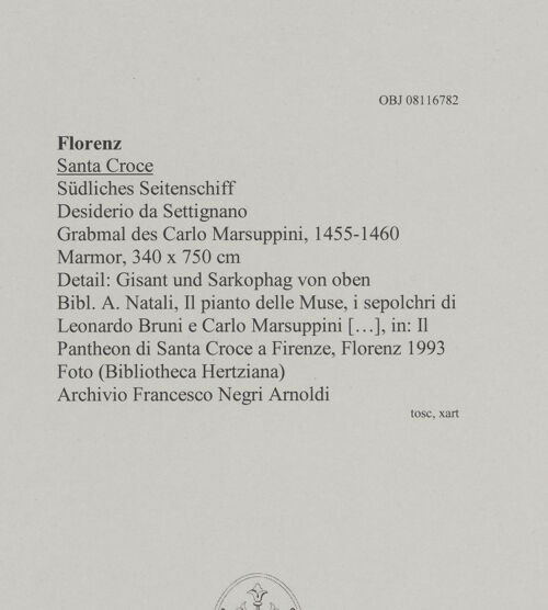 Rückseite von unbekannt [https://www.deutsche-digitale-bibliothek.de/content/lizenzen/rv-ez/] Grabmal des Carlo Marsuppini - Detail: Gisant und Sarkophag von oben, bh606488_recto. Foto.