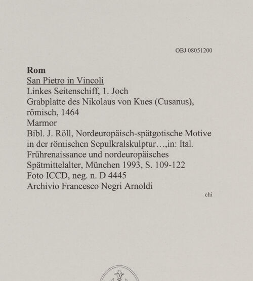 Rückseite von ICCD [https://www.deutsche-digitale-bibliothek.de/content/lizenzen/rv-ez/] Grabmal des Nikolaus von Kues: Heiliger Petrus mit Nikolaus von Kues (Cusanus) und Engel - , bh606715_recto. Foto.