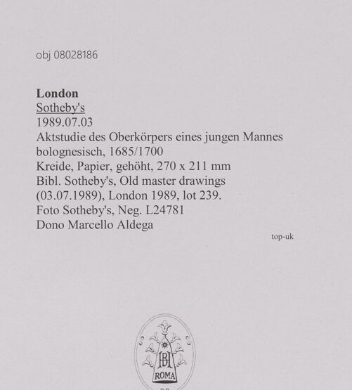Rückseite von Sotheby's [https://www.deutsche-digitale-bibliothek.de/content/lizenzen/rv-ez/] Aktstudie des Oberkörpers eines jungen Mannes - , bh607134_recto. Foto.