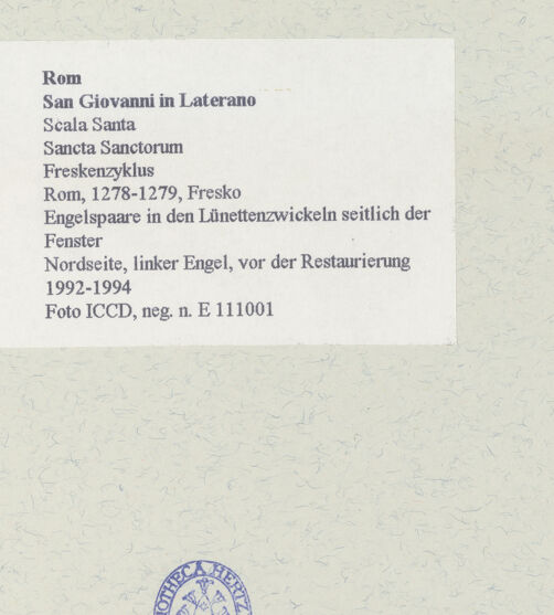 Rückseite von ICCD [https://www.deutsche-digitale-bibliothek.de/content/lizenzen/rv-ez/] FreskenzyklusEngelspaare - Nordseite, linker Engel, vor der Restaurierung 1992-1994, bh610022_recto. Foto.